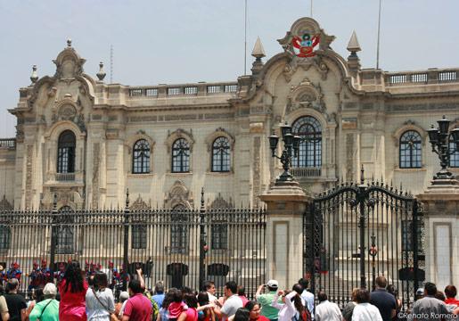Population & Government of Peru - My Peru Guide Population & Government of Peru - My Peru Guide
